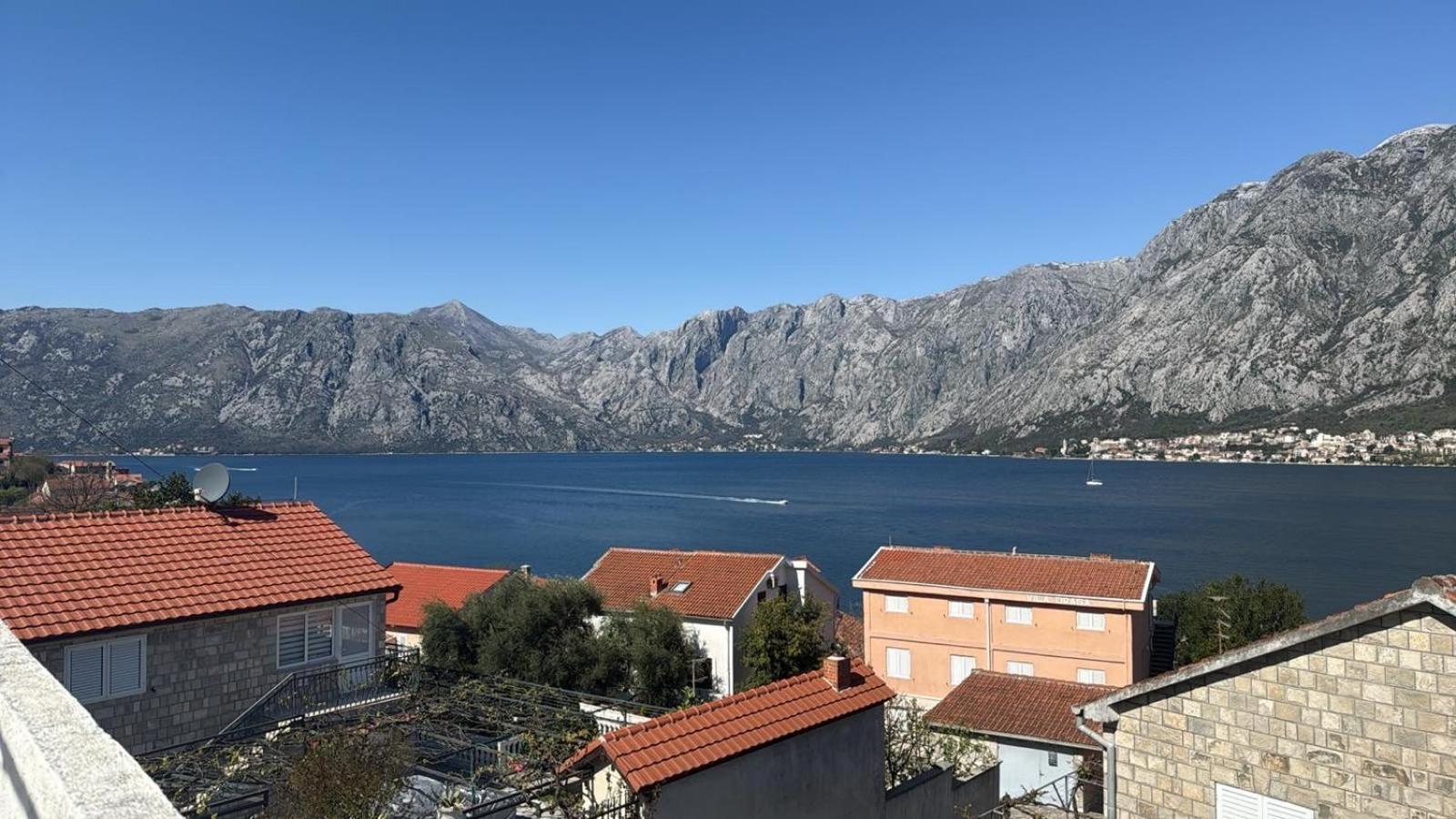 Alisa Sea View Apartment Prcanj Kotor Exterior photo